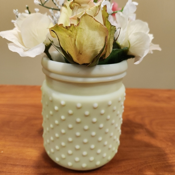 Vintage Hobnail Pattern Seafoam Green Milk Vase - Picture 5 of 5